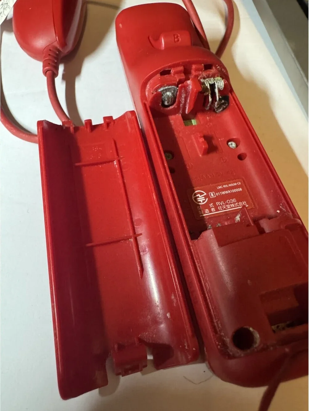 Nintendo Wii Console RVL-001 Red 25th Anniversary Console Works - Remote Doesn't